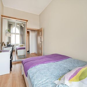 Apartment In City Center